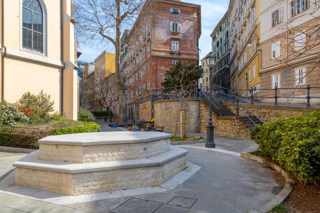 Suite Foscolo, In Piazza A Trieste Exterior photo